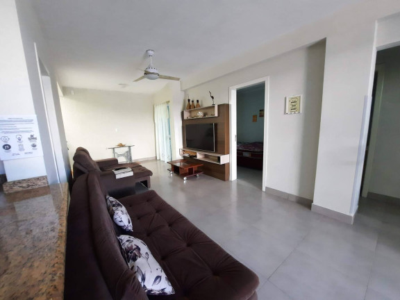 Imagem Casa com 3 Quartos para Temporada, em Bombas - Bombinhas Imagem Casa com 3 Quartos para Temporada, em Bombas - Bombinhas