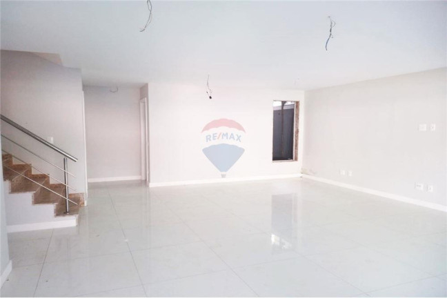Imagem Casa de Condomínio com 5 Quartos à Venda, 360 m² em Recreio Dos Bandeirantes - Rio De Janeiro Imagem Casa de Condomínio com 5 Quartos à Venda, 360 m² em Recreio Dos Bandeirantes - Rio De Janeiro