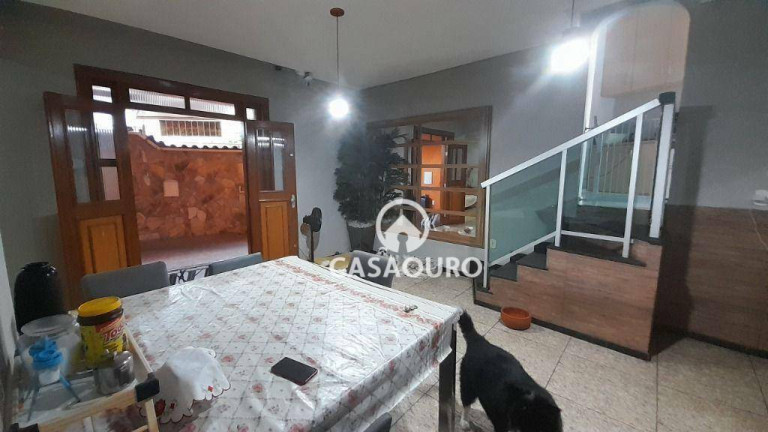 Imagem Casa com 4 Quartos à Venda, 300 m² em Floresta - Belo Horizonte Imagem Casa com 4 Quartos à Venda, 300 m² em Floresta - Belo Horizonte