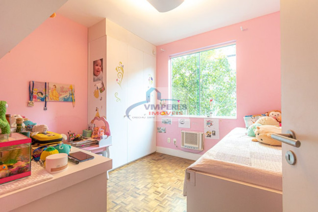 Imagem Casa com 4 Quartos à Venda, 595 m² em Humaitá - Rio De Janeiro Imagem Casa com 4 Quartos à Venda, 595 m² em Humaitá - Rio De Janeiro