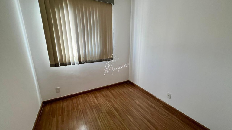 Imagem Apartamento com 3 Quartos à Venda, 70 m² em Tiradentes - Campo Grande