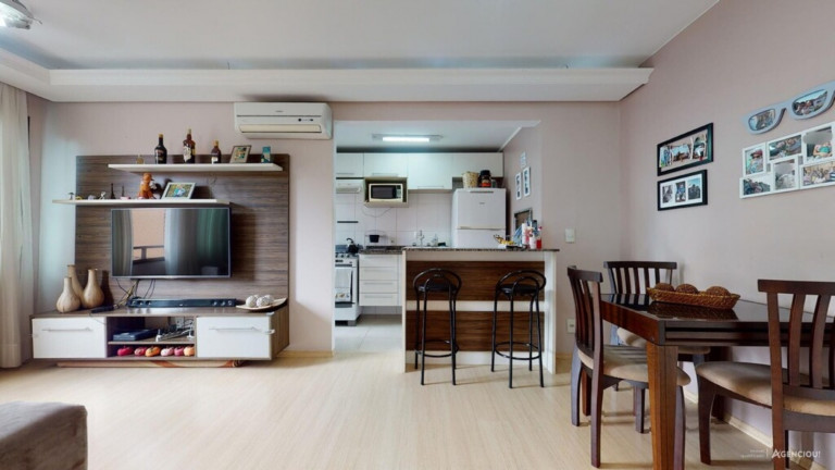 Imagem Imóvel com 2 Quartos à Venda, 53 m² em Tristeza - Porto Alegre Imagem Imóvel com 2 Quartos à Venda, 53 m² em Tristeza - Porto Alegre