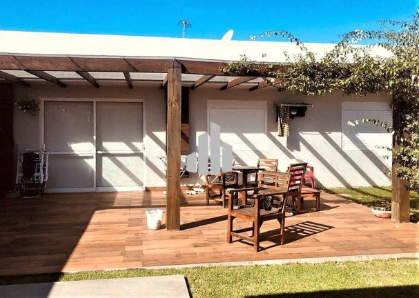 Imagem Casa com 3 Quartos à Venda, 249 m² em Centro - Torres Imagem Casa com 3 Quartos à Venda, 249 m² em Centro - Torres