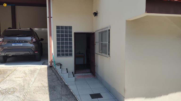 Imagem Casa com 3 Quartos à Venda, 468 m² em Saco Dos Limões - Florianópolis Imagem Casa com 3 Quartos à Venda, 468 m² em Saco Dos Limões - Florianópolis