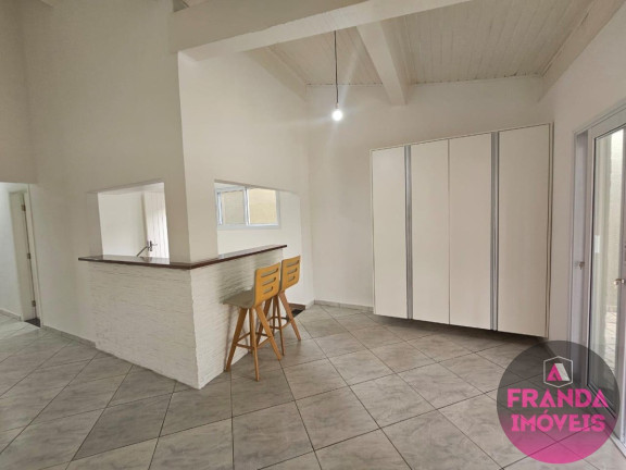 Imagem Casa com 3 Quartos à Venda, 185 m² em Centro - Ubatuba Imagem Casa com 3 Quartos à Venda, 185 m² em Centro - Ubatuba