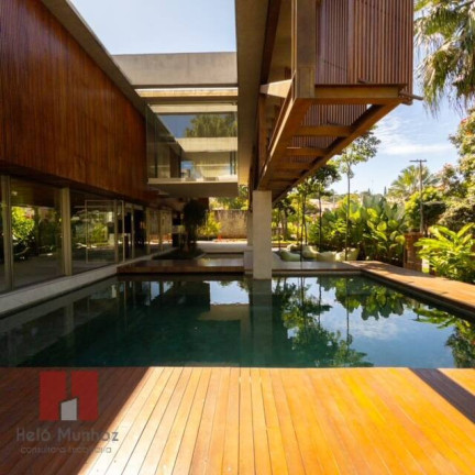 Imagem Casa com 4 Quartos à Venda, 731 m² em Alphaville Residencial Um - Barueri Imagem Casa com 4 Quartos à Venda, 731 m² em Alphaville Residencial Um - Barueri