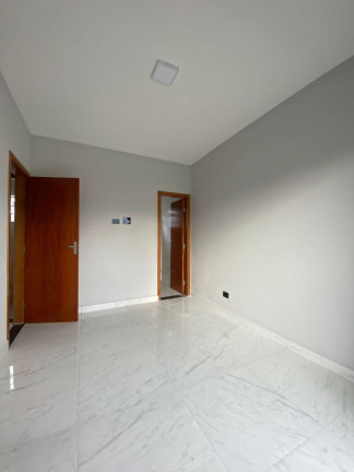 Imagem Casa com 2 Quartos à Venda, 120 m² em Maracanã - Praia Grande Imagem Casa com 2 Quartos à Venda, 120 m² em Maracanã - Praia Grande
