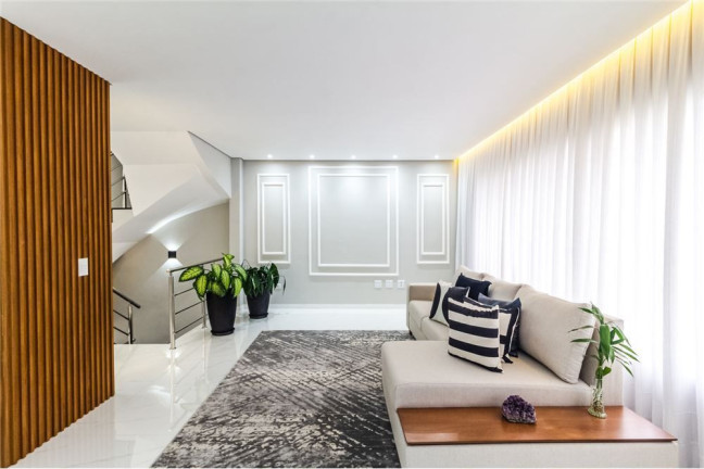 Imagem Casa com 3 Quartos à Venda, 206 m² em Interlagos - São Paulo