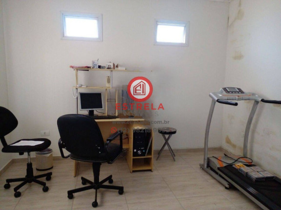 Imagem Casa com 3 Quartos à Venda, 183 m² em Jardim Didinha - Jacareí