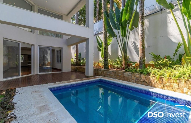 Casa de Condomínio com 4 Quartos à Venda, 853 m² em Jardim Petrópolis - São Paulo