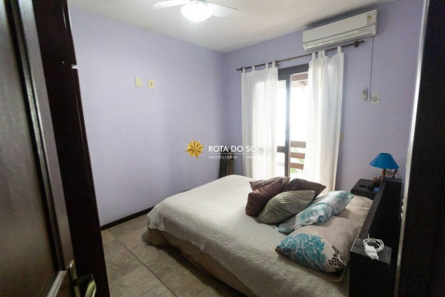 Imagem Sobrado com 3 Quartos à Venda, 79 m² em Bombas - Bombinhas