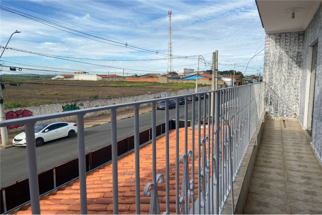 Imagem Casa com 3 Quartos para Alugar, 140 m² em Jardim Avenida - Salto De Pirapora