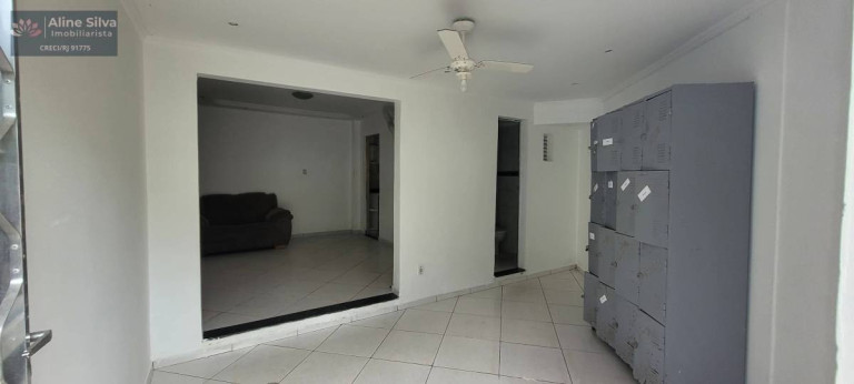 Imagem Casa com 6 Quartos à Venda, 190 m² em Taquara - Rio De Janeiro Imagem Casa com 6 Quartos à Venda, 190 m² em Taquara - Rio De Janeiro