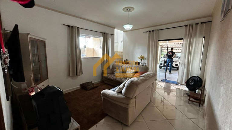 Imagem Casa com 5 Quartos à Venda, 242 m² em Retiro Santana - Itapetininga Imagem Casa com 5 Quartos à Venda, 242 m² em Retiro Santana - Itapetininga