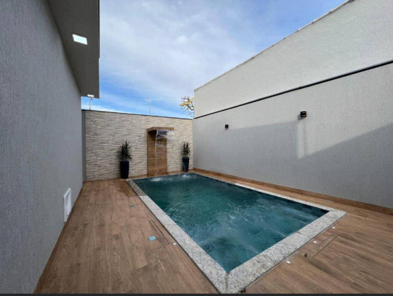 Imagem Casa com 3 Quartos à Venda, 360 m² em Estância Itaguaí - Caldas Novas Imagem Casa com 3 Quartos à Venda, 360 m² em Estância Itaguaí - Caldas Novas