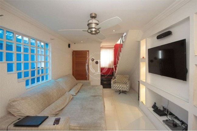 Imagem Casa com 3 Quartos à Venda, 179 m² em Vila Brasílio Machado - São Paulo