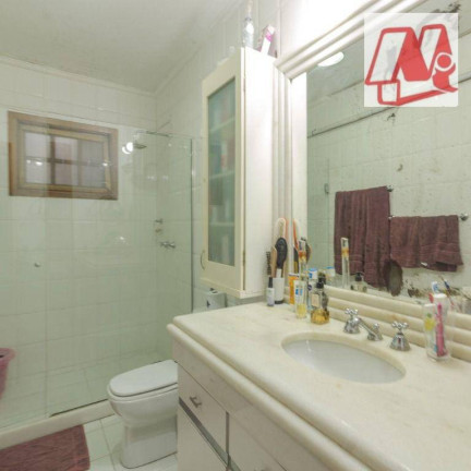 Imagem Casa com 3 Quartos à Venda, 145 m² em Ipanema - Porto Alegre Imagem Casa com 3 Quartos à Venda, 145 m² em Ipanema - Porto Alegre