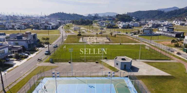 Imagem Casa com 4 Quartos à Venda, 310 m² em Santa Regina - Camboriú Imagem Casa com 4 Quartos à Venda, 310 m² em Santa Regina - Camboriú