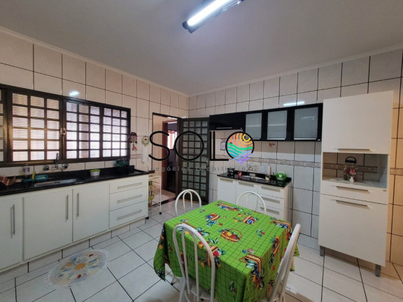 Imagem Casa com 2 Quartos à Venda, 202 m² em Jardim Das Estações - Araraquara Imagem Casa com 2 Quartos à Venda, 202 m² em Jardim Das Estações - Araraquara