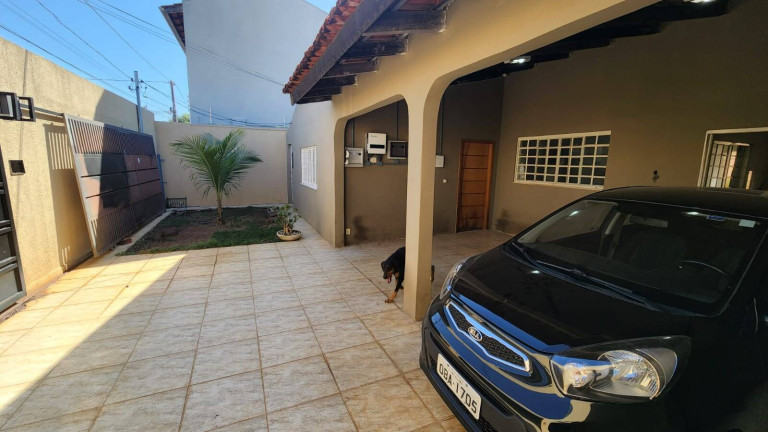 Imagem Casa com 3 Quartos à Venda, 235 m² em Morada Do Ouro - Cuiabá Imagem Casa com 3 Quartos à Venda, 235 m² em Morada Do Ouro - Cuiabá