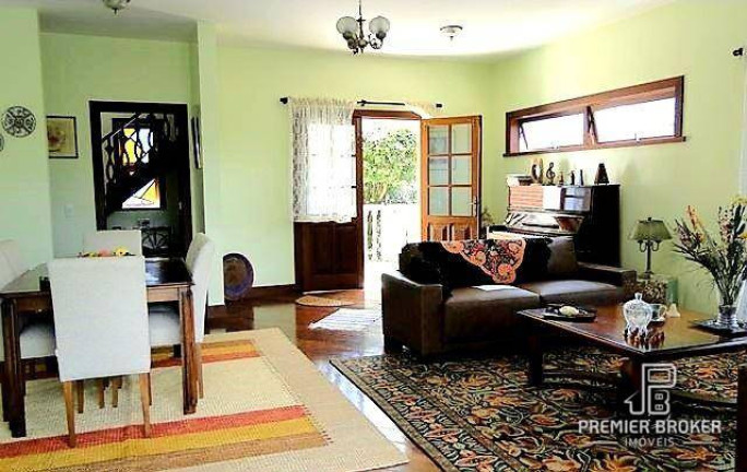 Imagem Casa com 3 Quartos à Venda, 460 m² em Golfe - Teresópolis