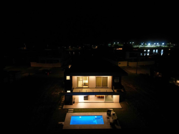 Imagem Casa com 4 Quartos à Venda, 348 m² em Capão Novo - Capao Da Canoa
