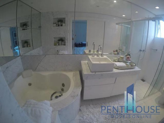 Imagem Apartamento com 3 Quartos à Venda, 220 m² em Centro - Balneário Camboriú