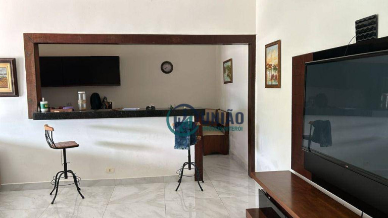 Imagem Casa com 3 Quartos à Venda, 430 m² em Itaipu - Niterói