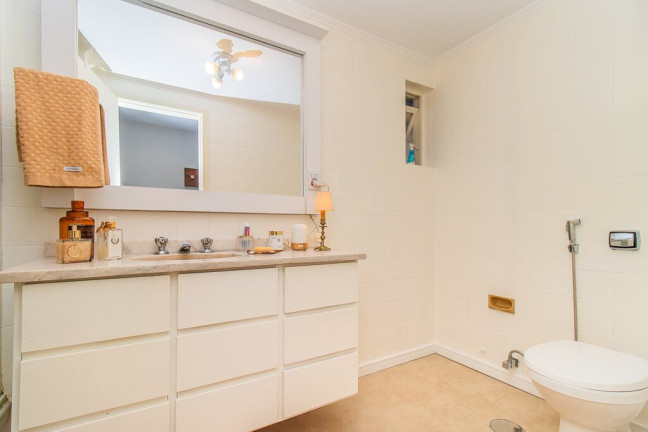 Imagem Apartamento com 3 Quartos à Venda, 127 m² em Mont Serrat - Porto Alegre
