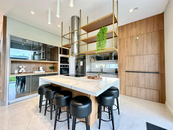Imagem Casa com 5 Quartos à Venda, em -- - Capao Da Canoa Imagem Casa com 5 Quartos à Venda, em -- - Capao Da Canoa