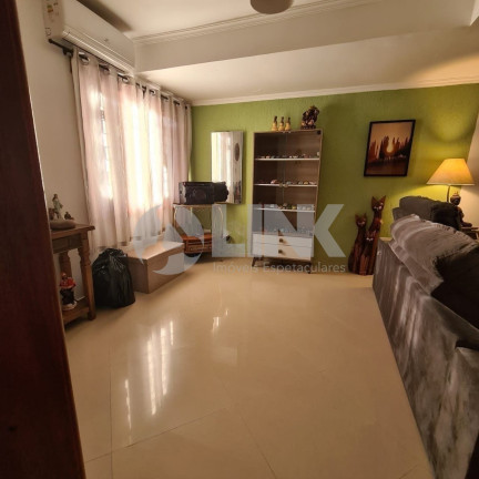 Imagem Casa com 4 Quartos à Venda, 167 m² em Hípica - Porto Alegre Imagem Casa com 4 Quartos à Venda, 167 m² em Hípica - Porto Alegre