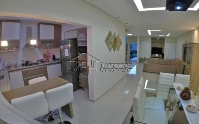Imagem Casa de Condomínio com 3 Quartos à Venda, 205 m² em Parque Califórnia - Jacareí