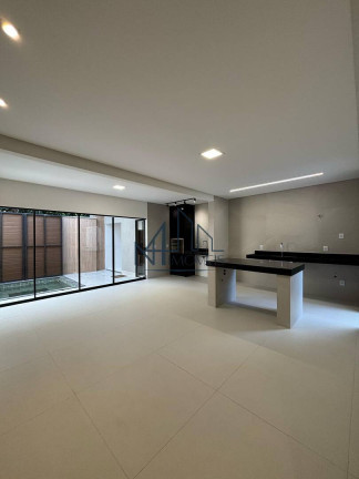 Imagem Sobrado com 3 Quartos à Venda, 186 m² em Residencial Village Garavelo - 2ª Etapa - Aparecida De Goiânia