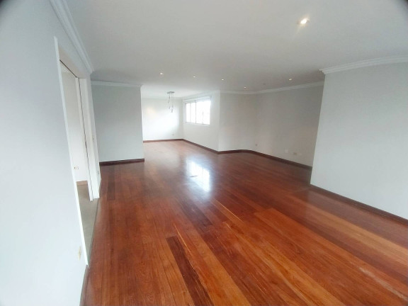 Apartamento com 3 Quartos à Venda, 210 m² em Itaim Bibi - São Paulo