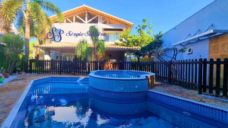 Casa com 4 Quartos à Venda, 350 m² em Eusébio - Eusébio