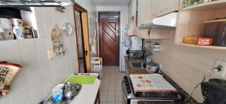 Imagem Imóvel com 3 Quartos à Venda, 81 m² em Imbuí - Salvador Imagem Imóvel com 3 Quartos à Venda, 81 m² em Imbuí - Salvador