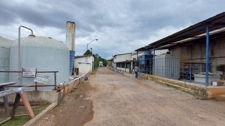 Imagem Imóvel Comercial para Alugar, 2.500 m² em Boqueirão - Curitiba Imagem Imóvel Comercial para Alugar, 2.500 m² em Boqueirão - Curitiba