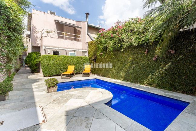 Casa com 3 Quartos à Venda, 260 m² em Jardim Paulistano - São Paulo