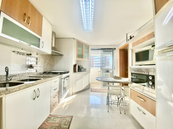 Imagem Apartamento com 4 Quartos à Venda, 189 m² em Campinas - São José