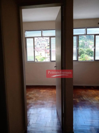Apartamento com 1 Quarto à Venda,  em Mosela - Petrópolis
