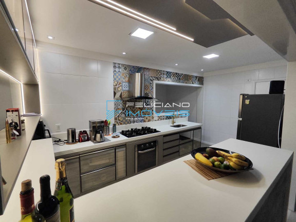 Imagem Apartamento com 4 Quartos à Venda, 233 m² em Guilhermina - Praia Grande