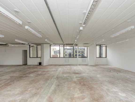 Imóvel Comercial à Venda, 237 m² em Cidade Monções - São Paulo