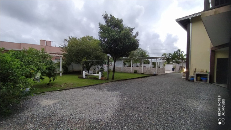 Imagem Sobrado com 5 Quartos à Venda, 238 m² em Balneário Mariluz - Itapoá Imagem Sobrado com 5 Quartos à Venda, 238 m² em Balneário Mariluz - Itapoá