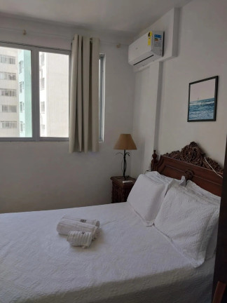 Imagem Apartamento com 2 Quartos à Venda, 75 m² em Centro - Balneário Camboriú