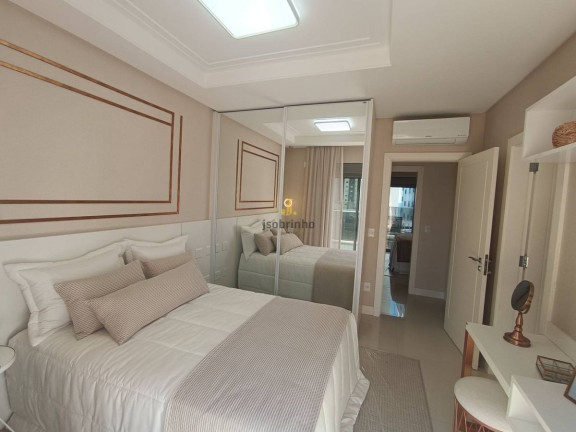 Imagem Apartamento com 3 Quartos à Venda, 399 m² em Centro - Balneário Camboriú Imagem Apartamento com 3 Quartos à Venda, 399 m² em Centro - Balneário Camboriú