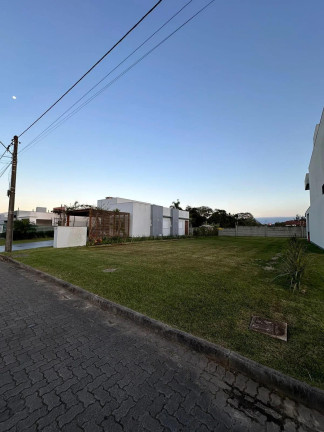 Imagem Terreno em Condomínio à Venda, 490 m² em Torres Imagem Terreno em Condomínio à Venda, 490 m² em Torres