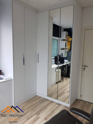 Imagem Sobrado com 3 Quartos à Venda, em Vila Scarpelli - Santo André Imagem Sobrado com 3 Quartos à Venda, em Vila Scarpelli - Santo André