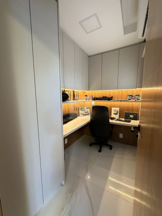Imagem Casa com 3 Quartos à Venda, 384 m² em Residencial Parqville Jacarandá - Aparecida De Goiânia Imagem Casa com 3 Quartos à Venda, 384 m² em Residencial Parqville Jacarandá - Aparecida De Goiânia