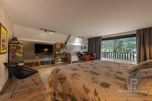 Imagem Casa com 3 Quartos à Venda, 180 m² em Parque Do Imbui - Teresópolis Imagem Casa com 3 Quartos à Venda, 180 m² em Parque Do Imbui - Teresópolis