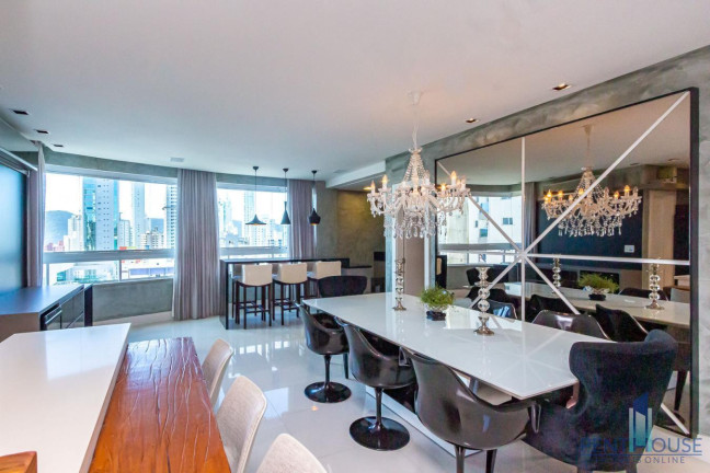 Imagem Apartamento com 3 Quartos à Venda, 124 m² em Centro - Balneário Camboriú